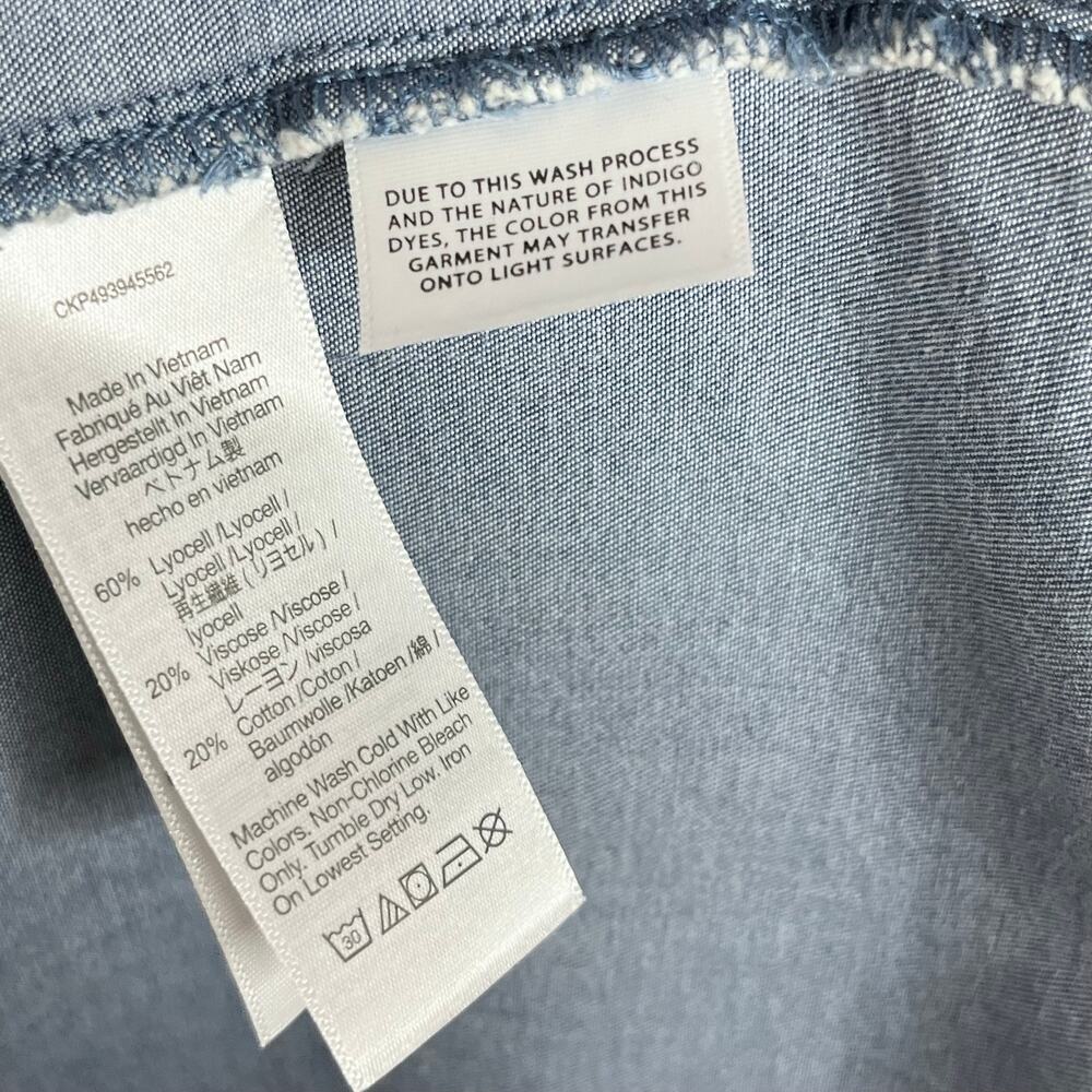 Madewell Denim Puff Sleeve Button Up Chambray Top Size 6 - Picture 9 of 9